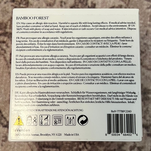 leVerden Bamboo Forest Scented Candle - Picture 3 of 3